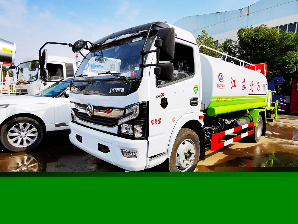 東風(fēng)大多利卡霧炮灑水車(chē)國(guó)六9立方/30-40米霧炮