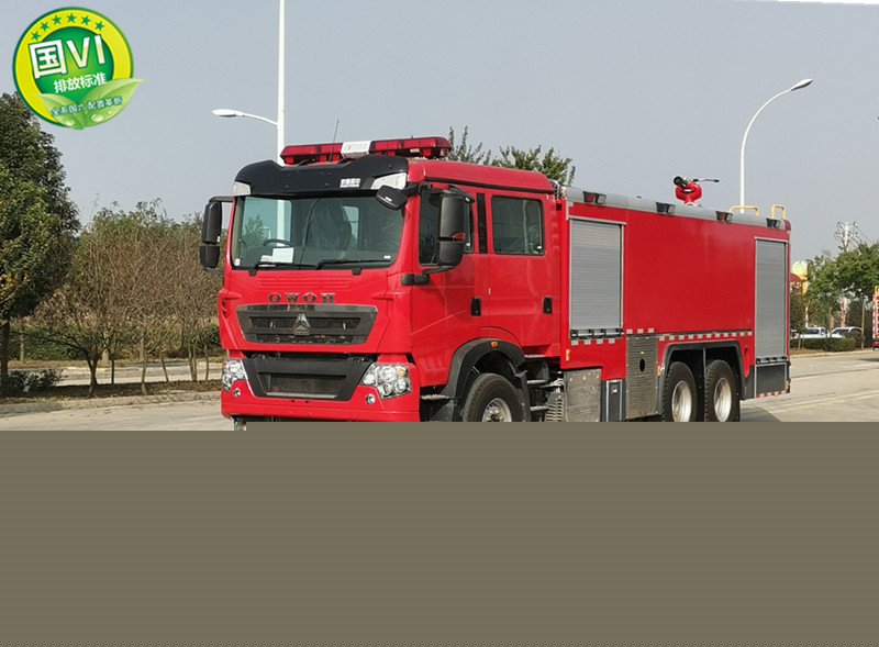 豪沃17噸水罐消防車(chē)
